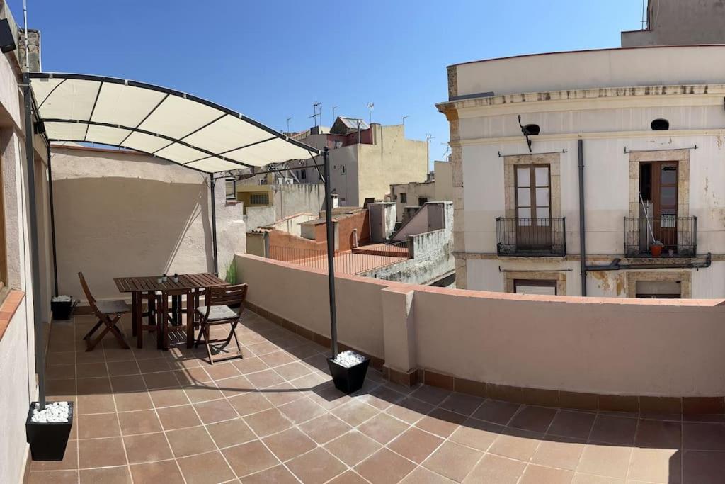 Casa Ferrers Piso 5. Precioso Atico Con Terraza Apartman Tarragona Kültér fotó